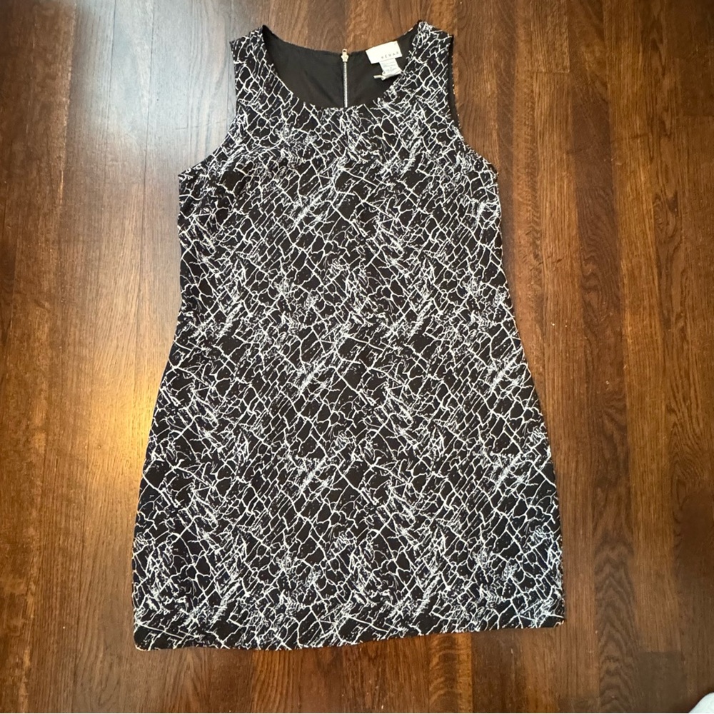 Kenar Black and White Sleeveless Dress Size 8